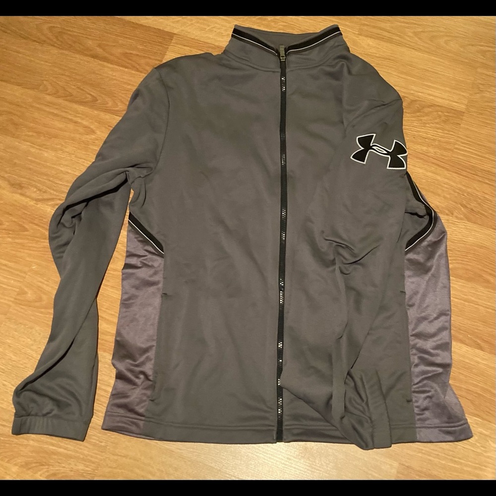 Under Armour zip up sweatshirt (size Men’s Large)
